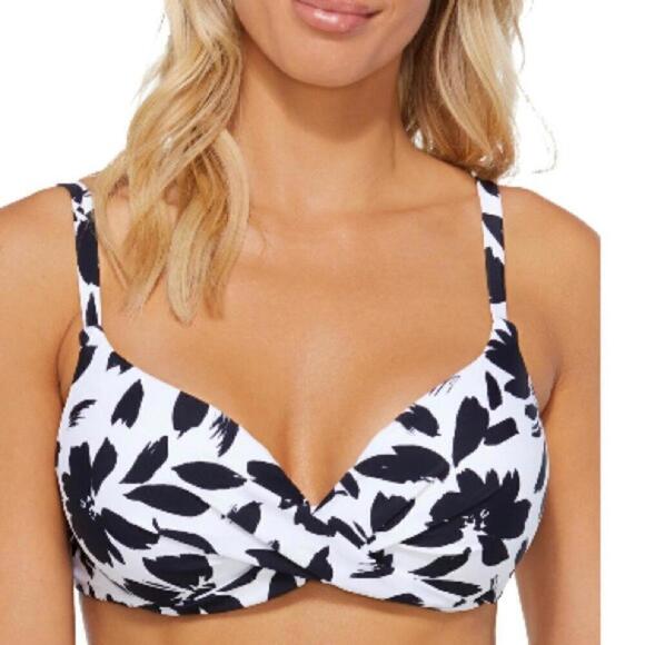 Island Escape GeminiPrinted Twist-Detail
Bikini Top, Women's Swimsuit swimwear - Picture 2 of 7